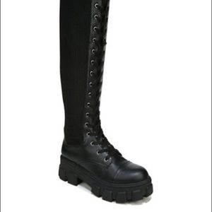 Circus by Sam Edelman
Dinah High Shaft Lug Sole Boots 8M Combat style